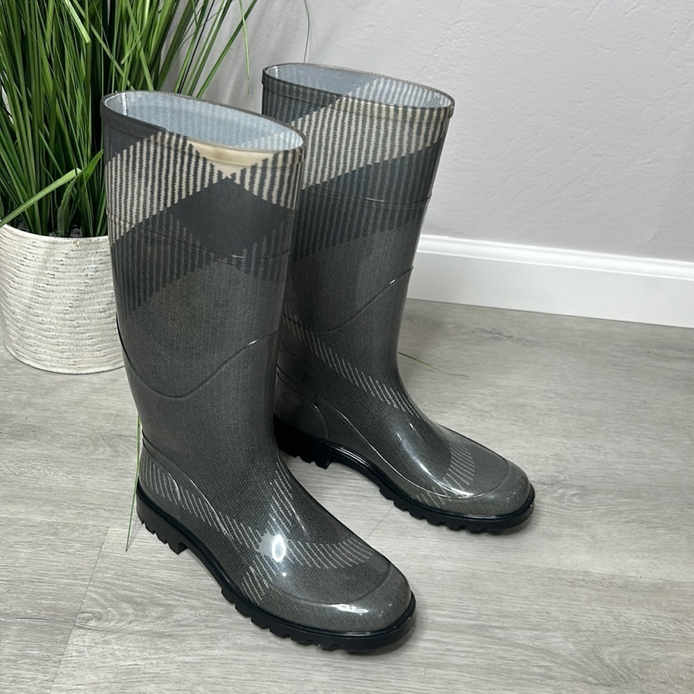 Burberry • plaid check signature rubber winter rain boots - Picture 16 of 16